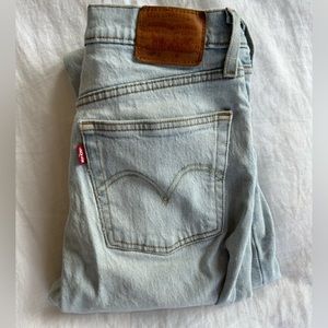 Levi’s 501s Skinny light wash jeans